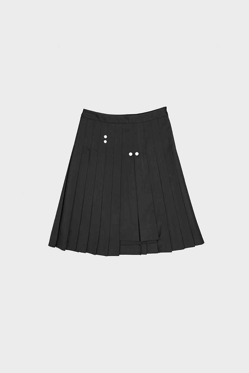 [2nd re-stock] UNBALANCE PLEATED SKIRT IN BLACK